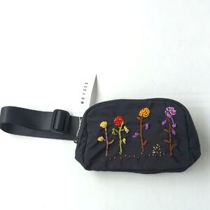 NWT Floral Hand Embroidered Black‎ Belt Bag